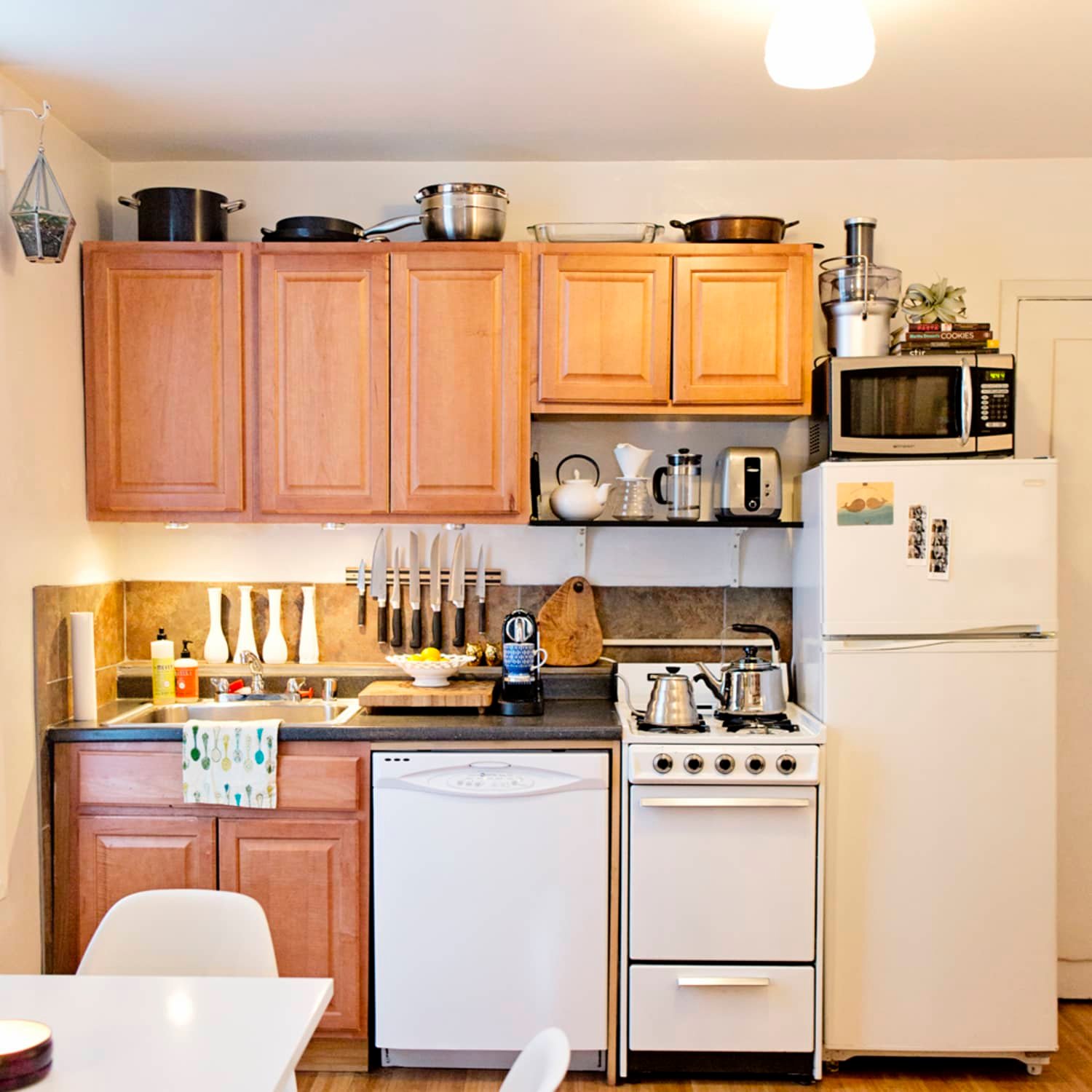 25 Smart Tips to Organize Small Spaces Like a Pro (You Won't Believe #12!) - 20. Create a Command Center