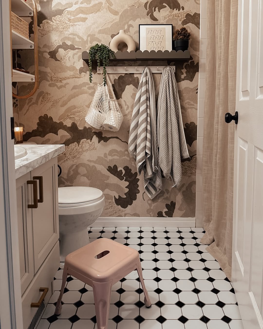 25 Cozy Fall Bathroom Decor Ideas That Will Make You Fall in Love with Your Space! - Nature's Palette