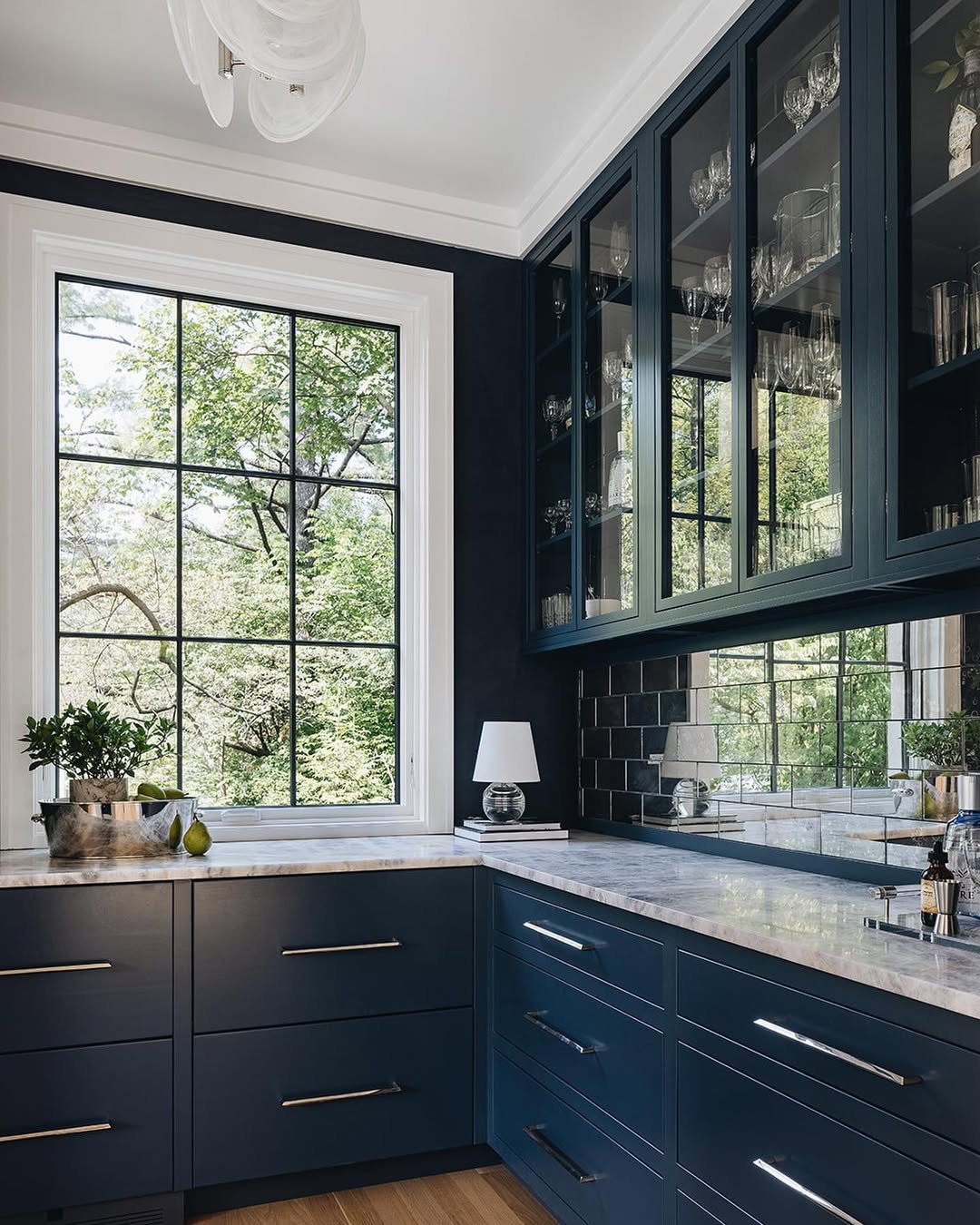 18 Bold Blue Kitchen Backsplash Ideas to Freshen Up Your Cooking Space! - 12. Fun and Funky Turquoise Tiles