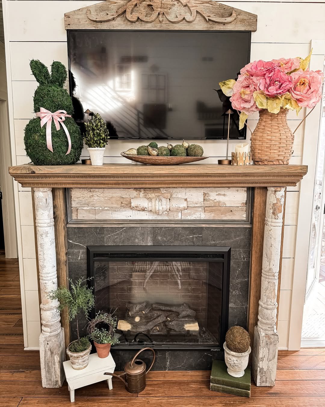 Unleash Your Creativity: DIY Fall Mantle Decor Ideas You’ll Love - Chic and Contemporary: Minimalist Fall Decor