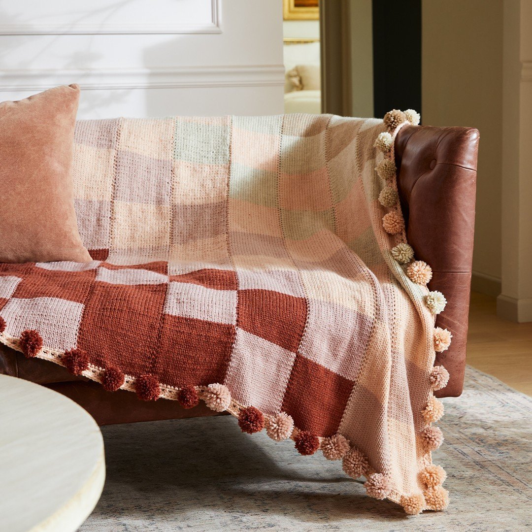 Cozy Plaid Throw Blankets in Fall Decor