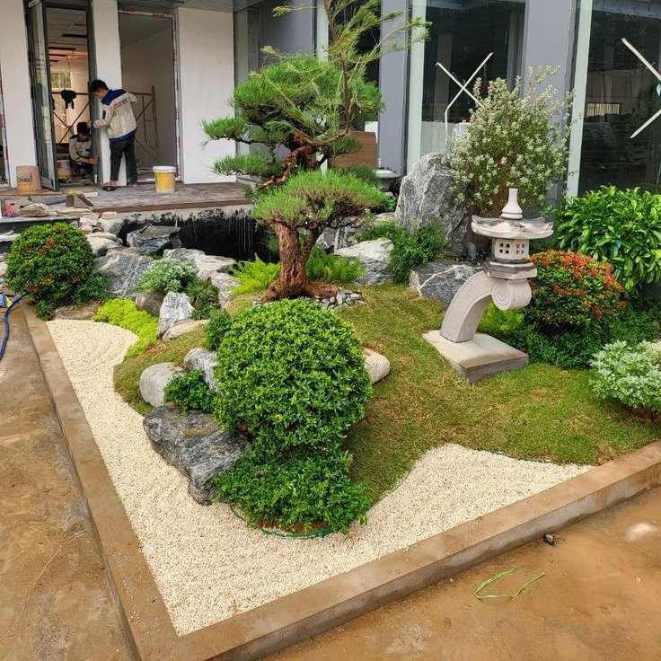 Monolithic Focus for Japanese Zen Gardens